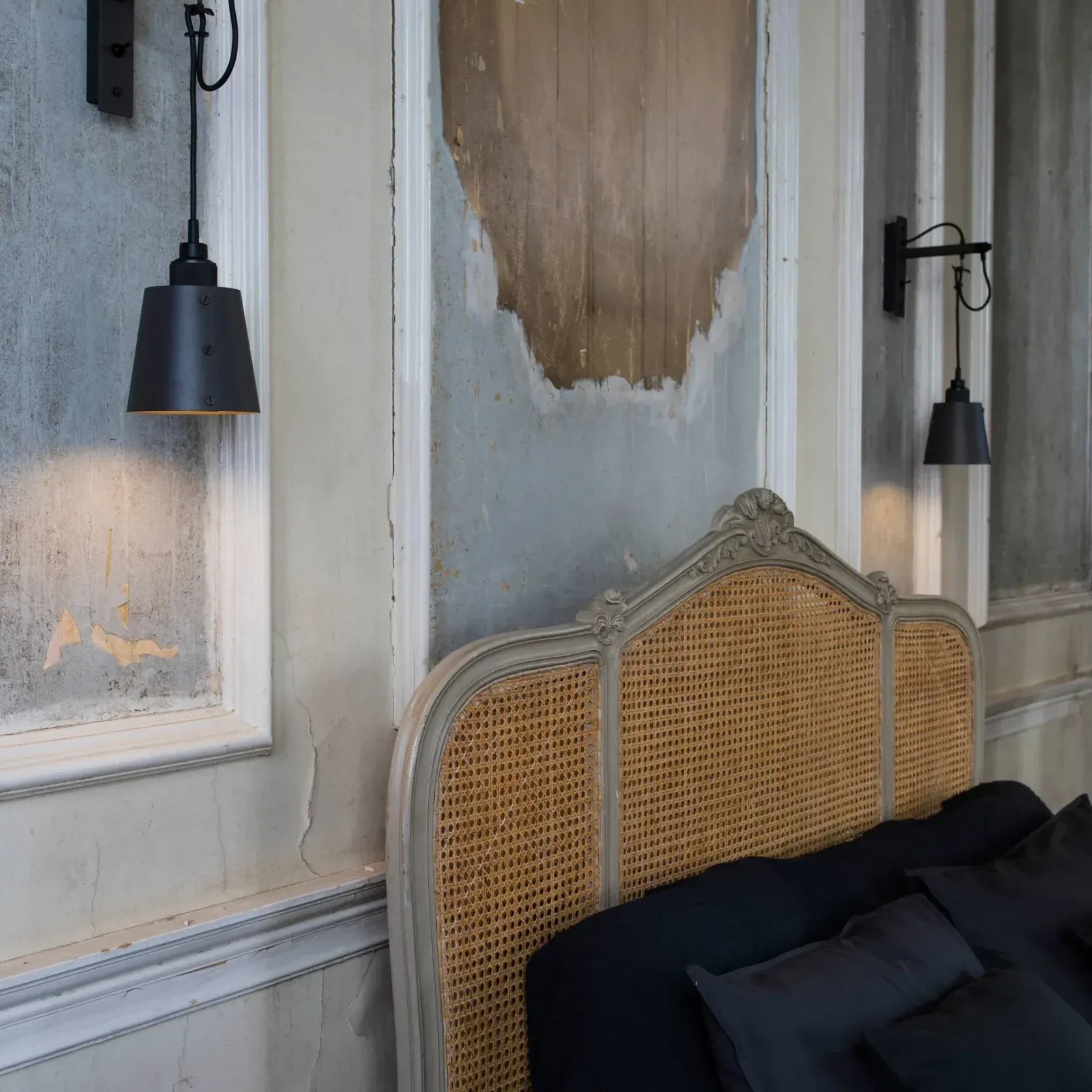 Hooked Wall Light with Shade gallery detail image