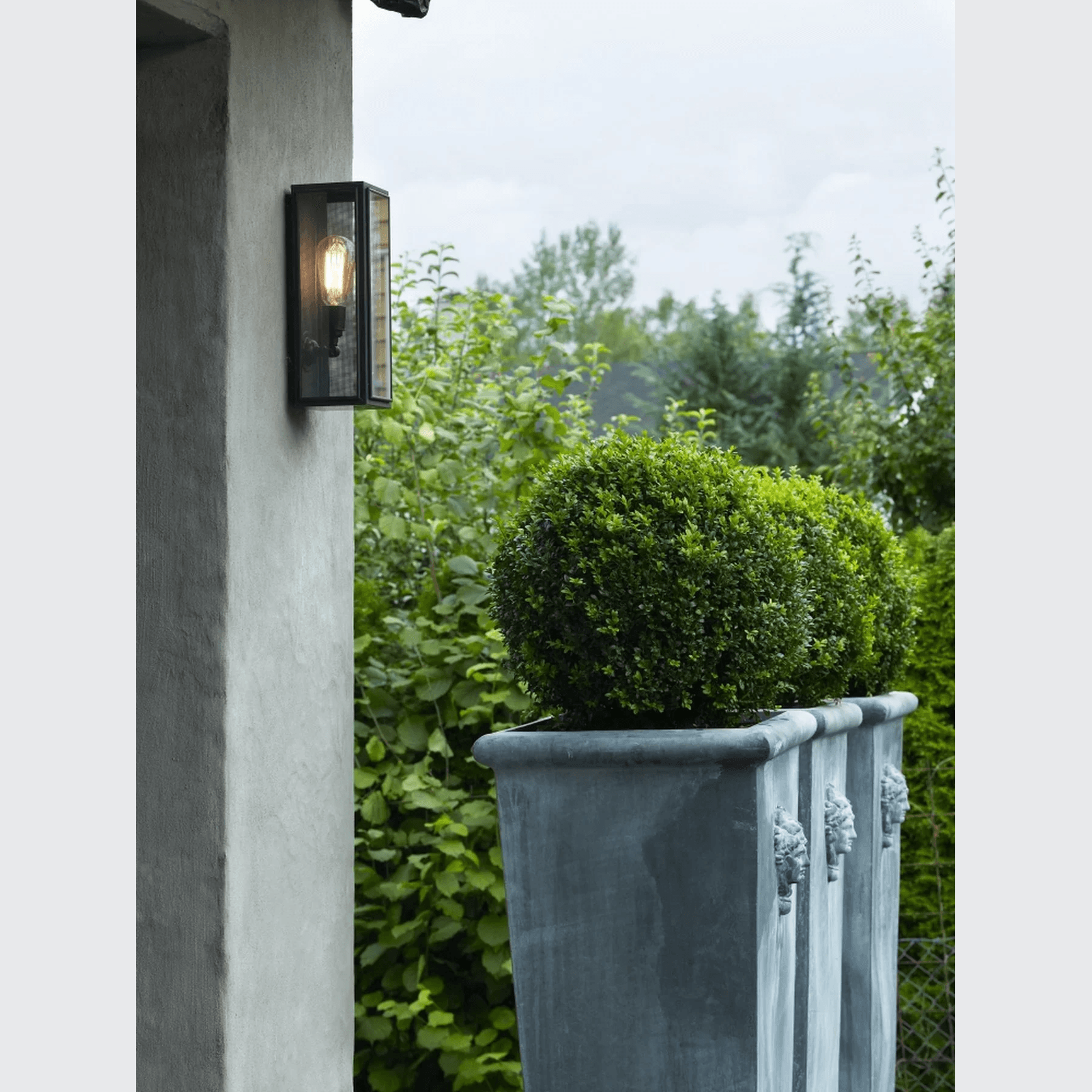 Domed Box Wall Light 7250 gallery detail image