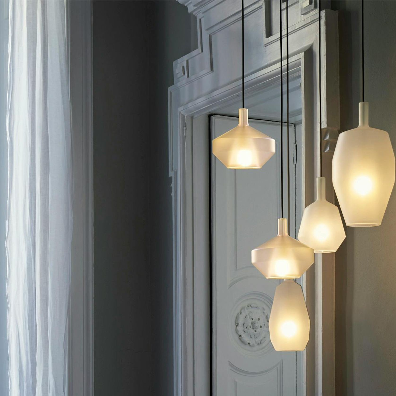 Mom Pendant Lamp gallery detail image
