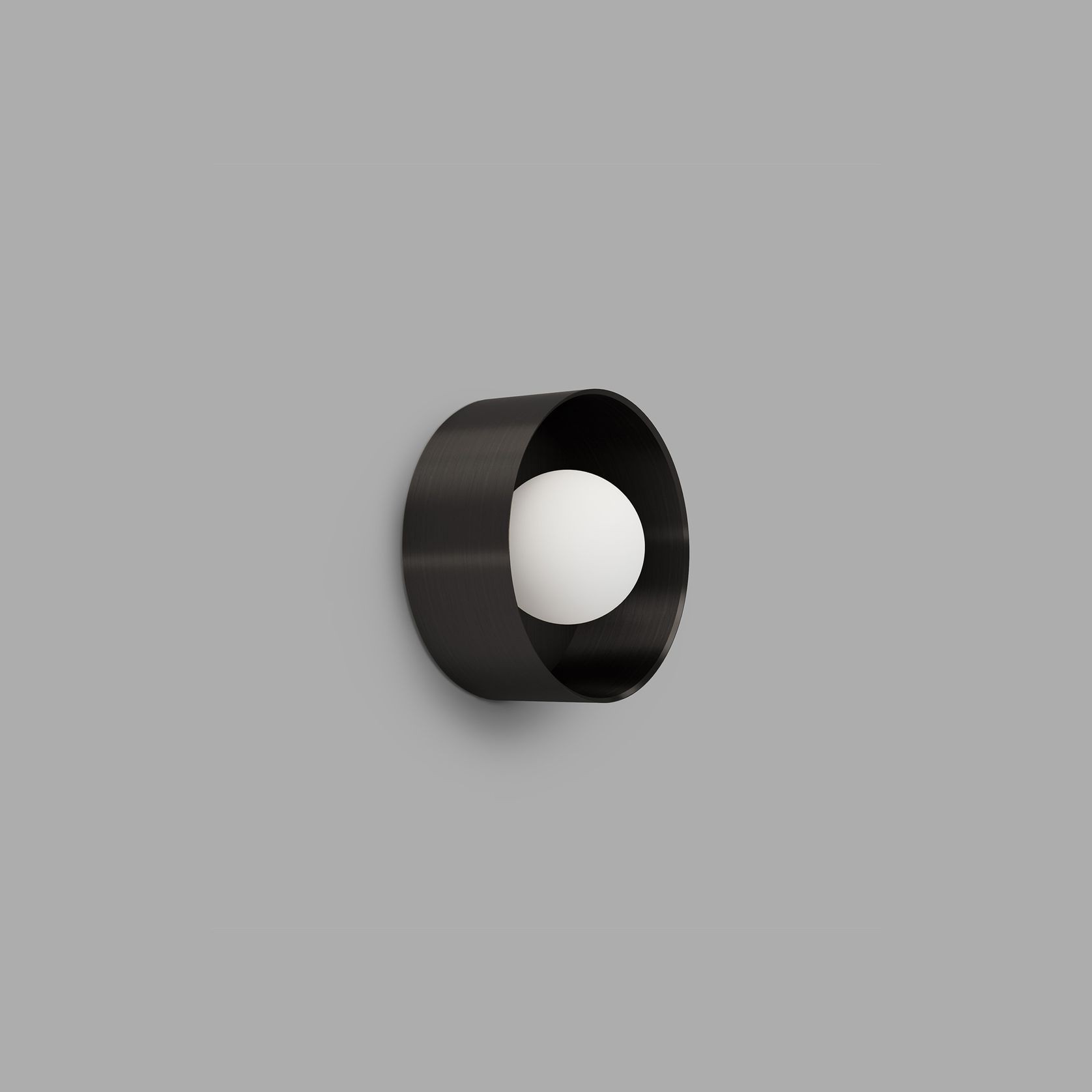 Orb Sur Large Wall Light gallery detail image