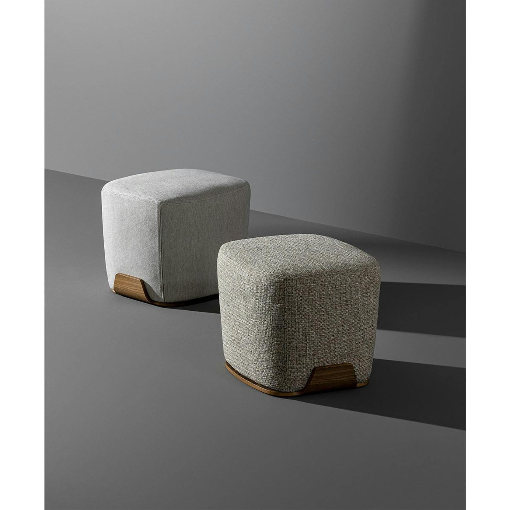 Olos Pouf gallery detail image
