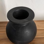 Sana Short Vase gallery detail image