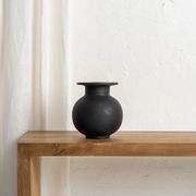 Sana Short Vase gallery detail image