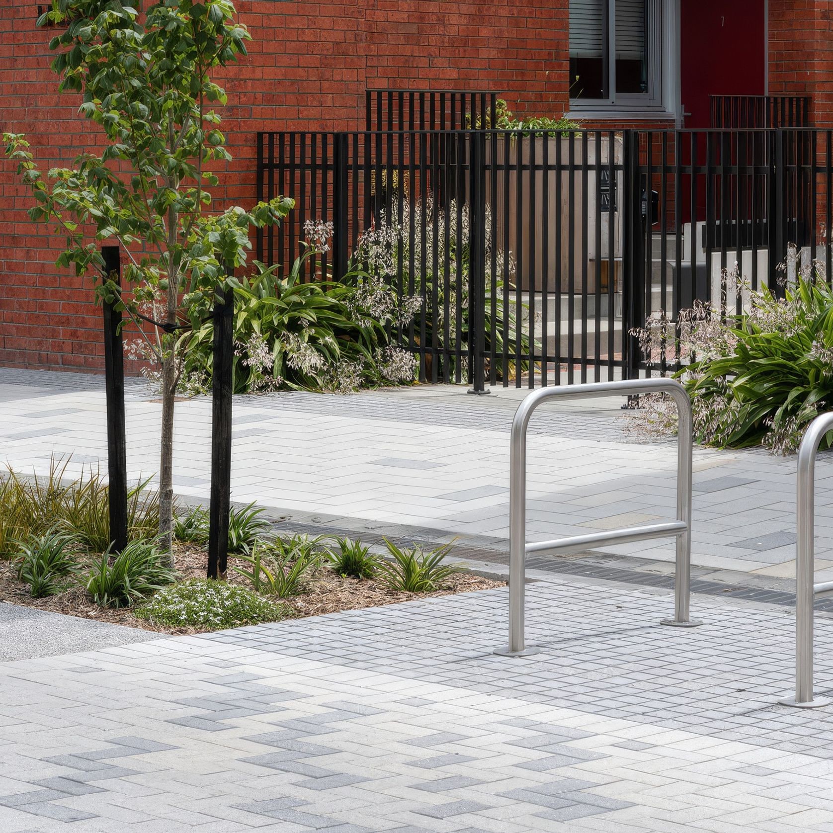 London Sett | Landscape gallery detail image