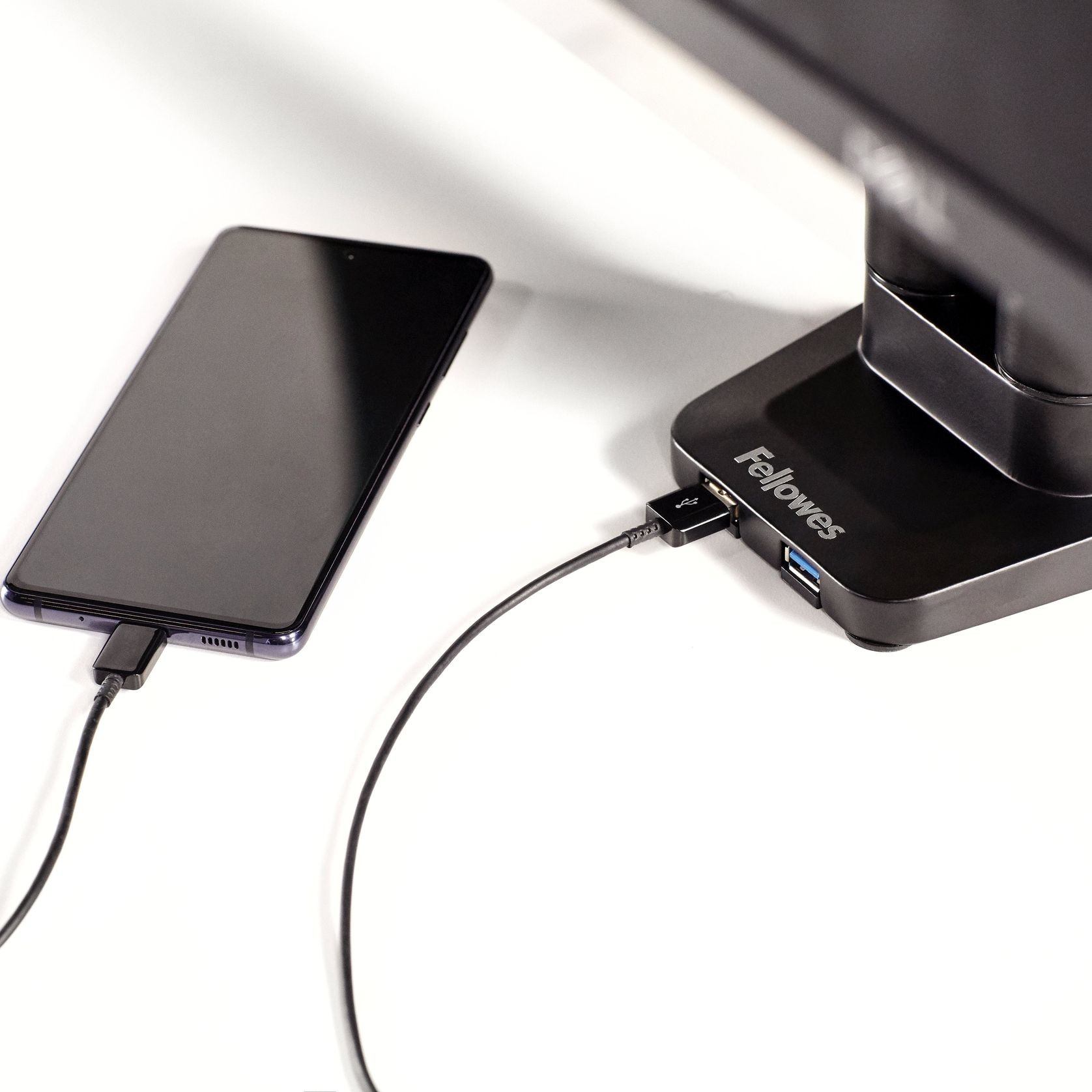 Platinum Series Single Monitor Arm gallery detail image