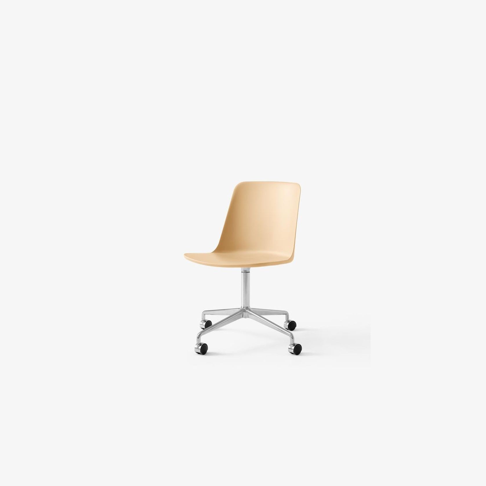 Rely HW21 Chair by &Tradition gallery detail image