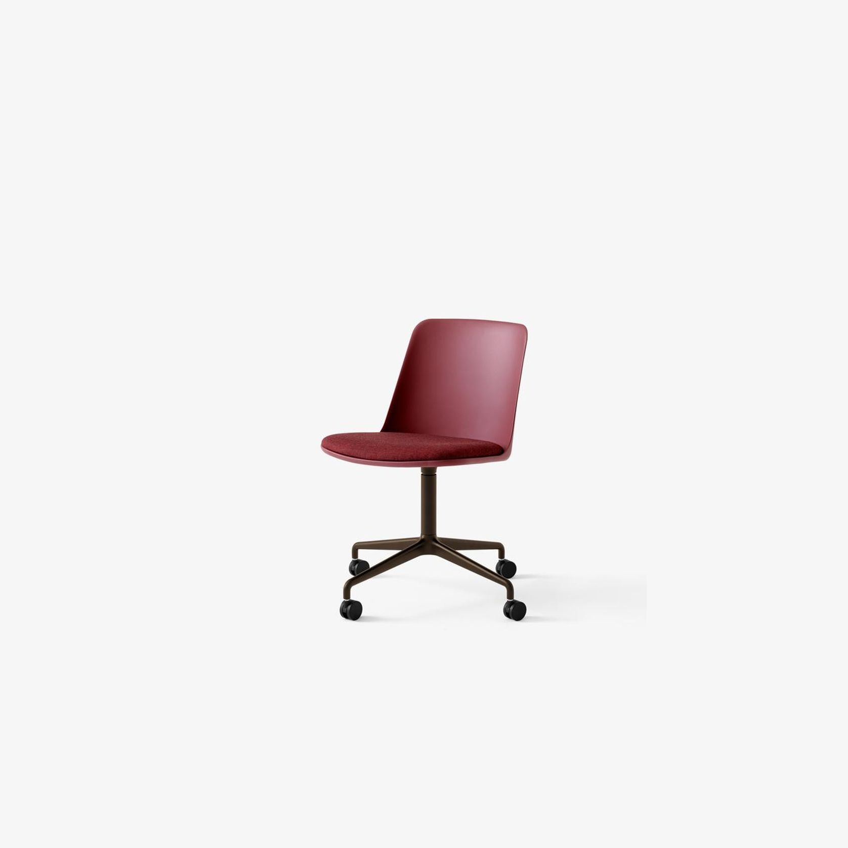 Rely HW22 Chair by &Tradition gallery detail image