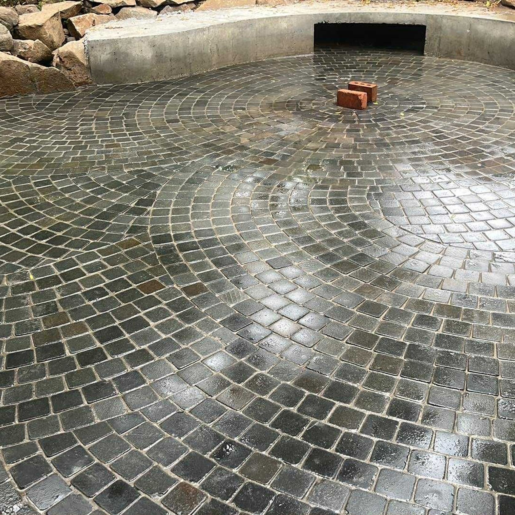 Tumbled Bluestone Cobble gallery detail image