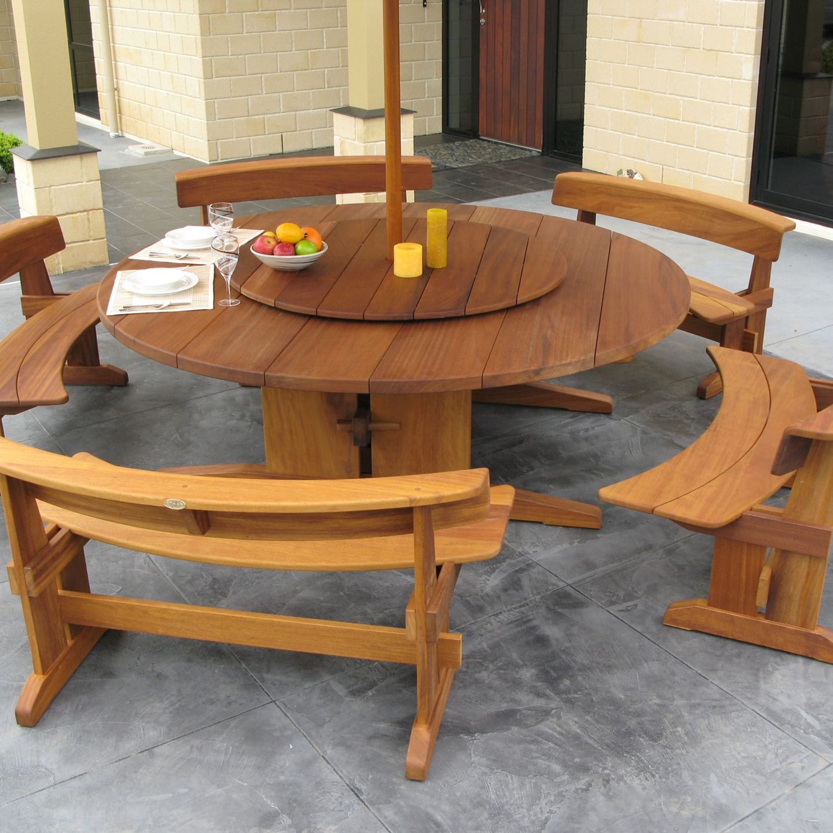 Round Table Suite 2100 gallery detail image