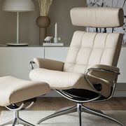 Stressless® London Recliner w/ Adjustable Headrest gallery detail image