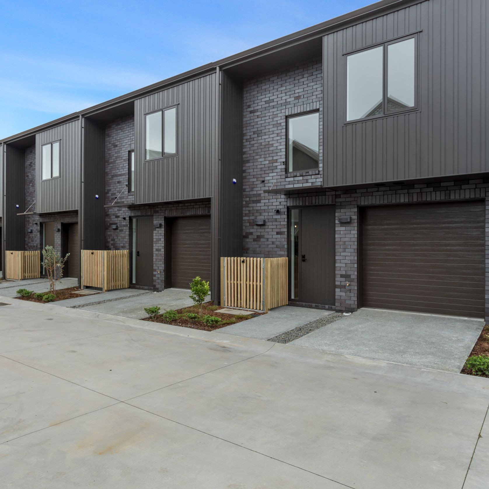 Woodgrain Colorsteel® Sectional Garage Door gallery detail image