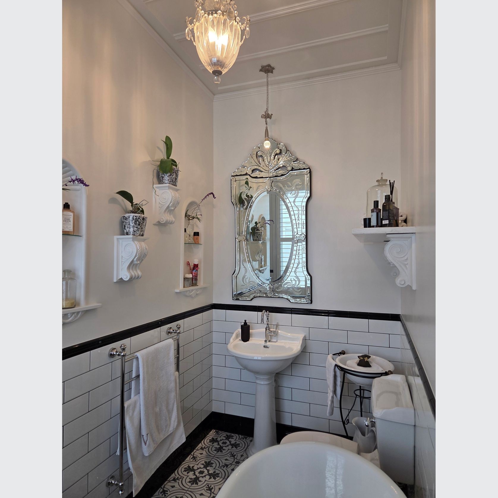 PLASTER NICHE
