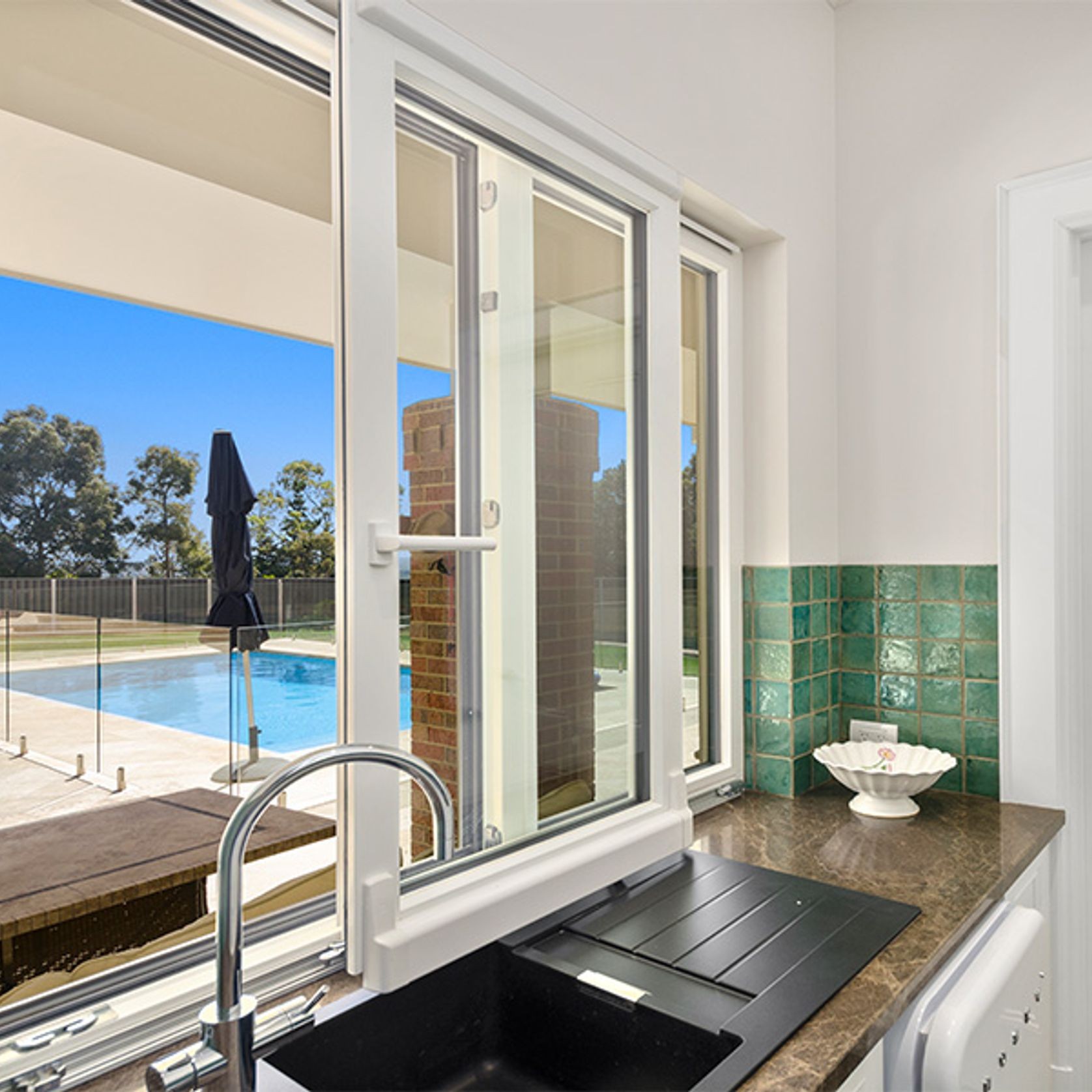 Wood-Alu | Sliding Windows gallery detail image