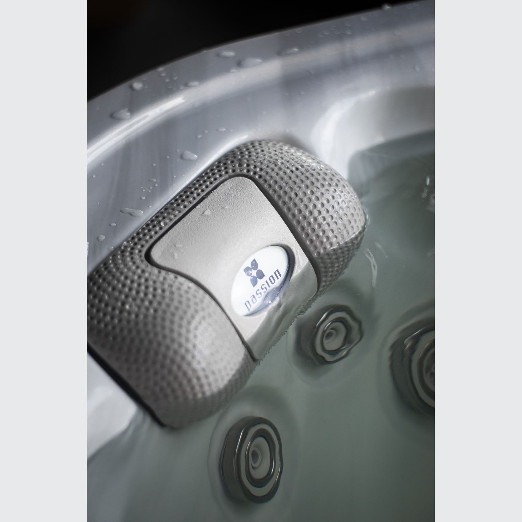 Euphoria | Exclusive Spa Pool gallery detail image