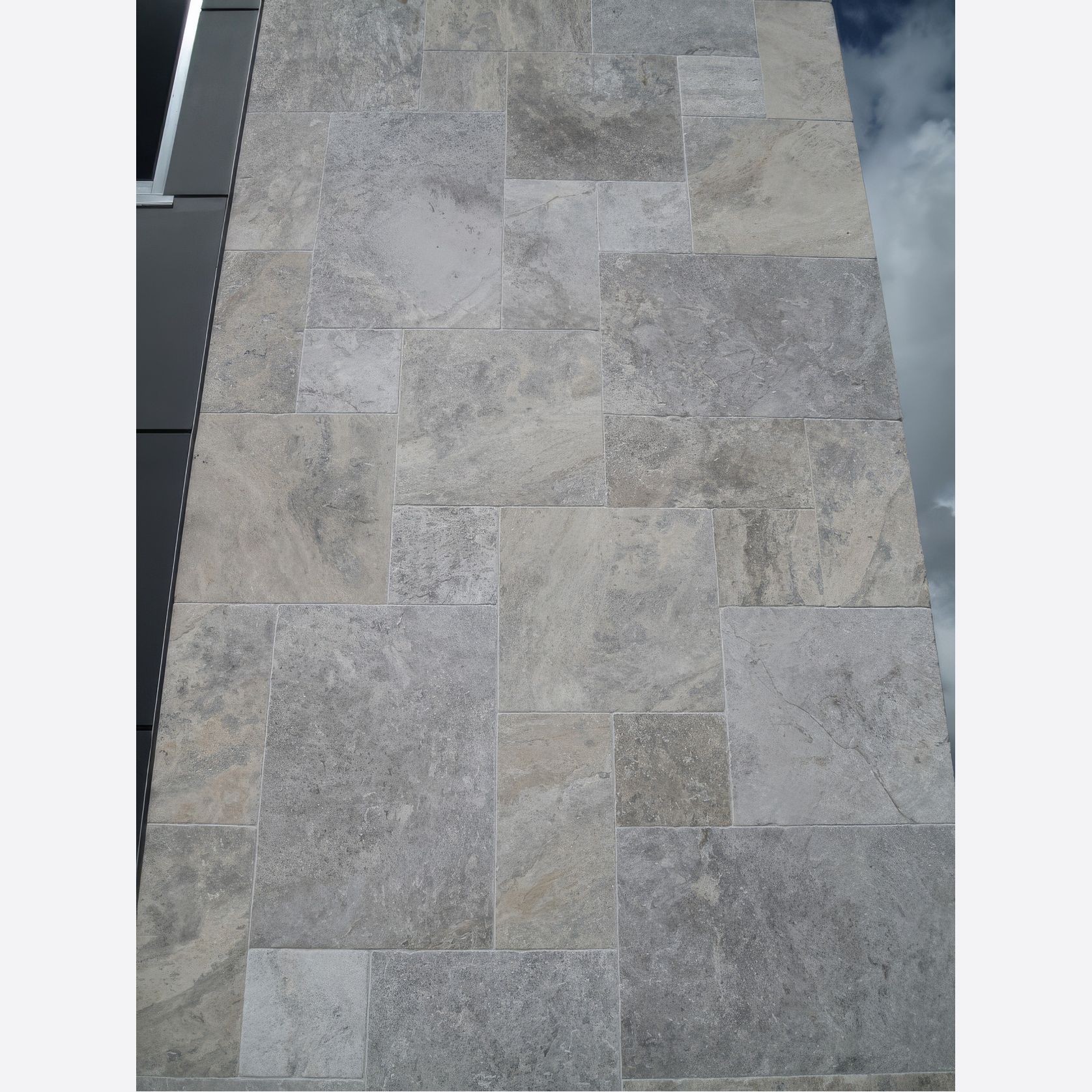 Platinum | Travertine gallery detail image