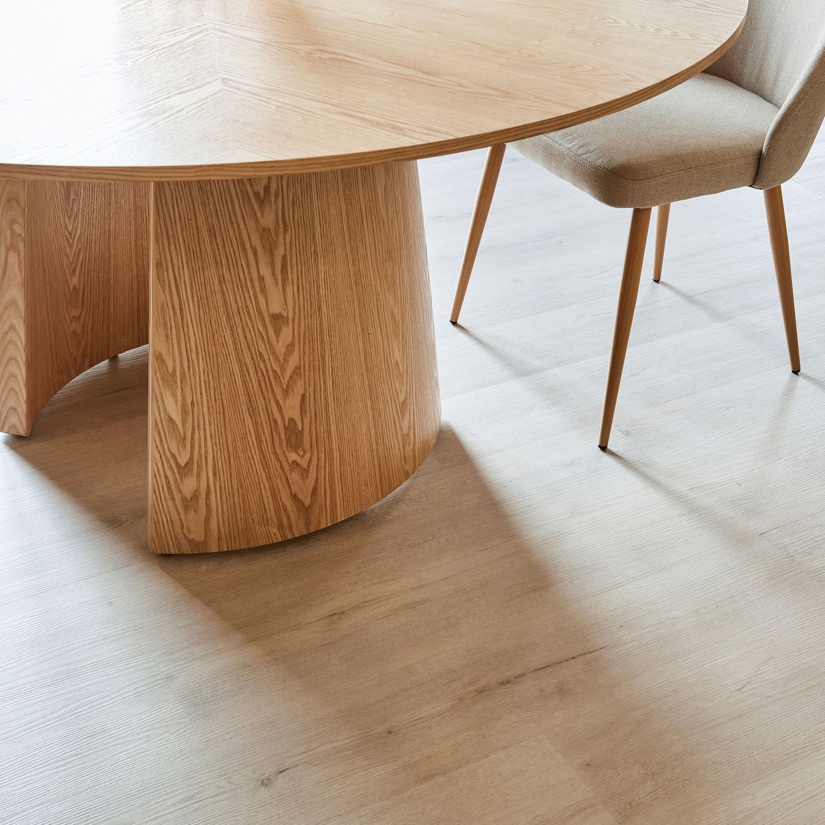 Chesterfield | Grand Oak gallery detail image