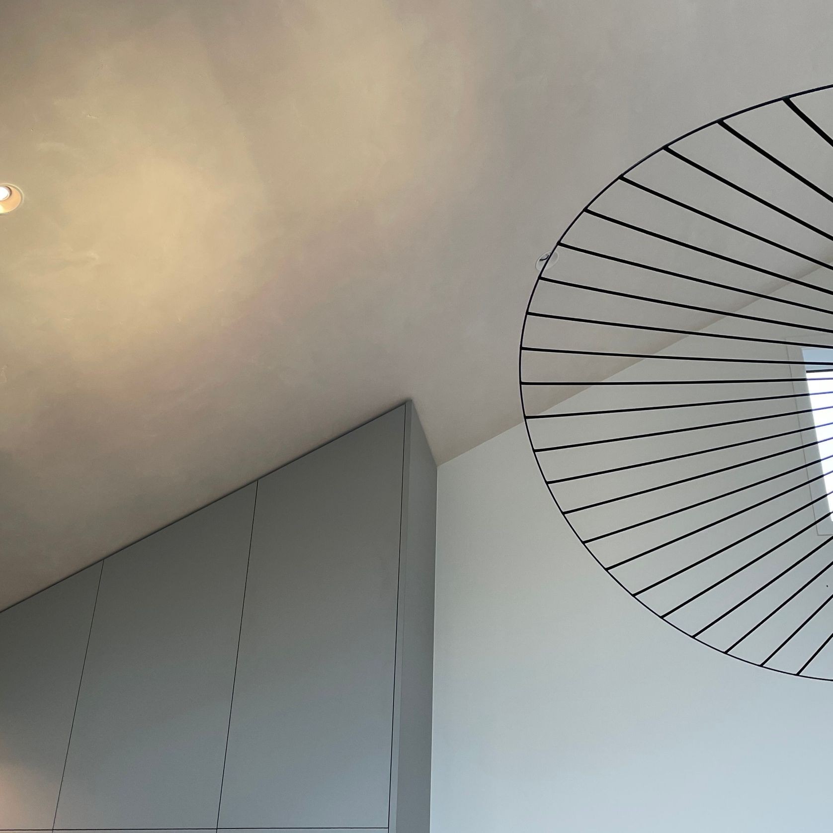Suave Two-tone Polished Plaster gallery detail image