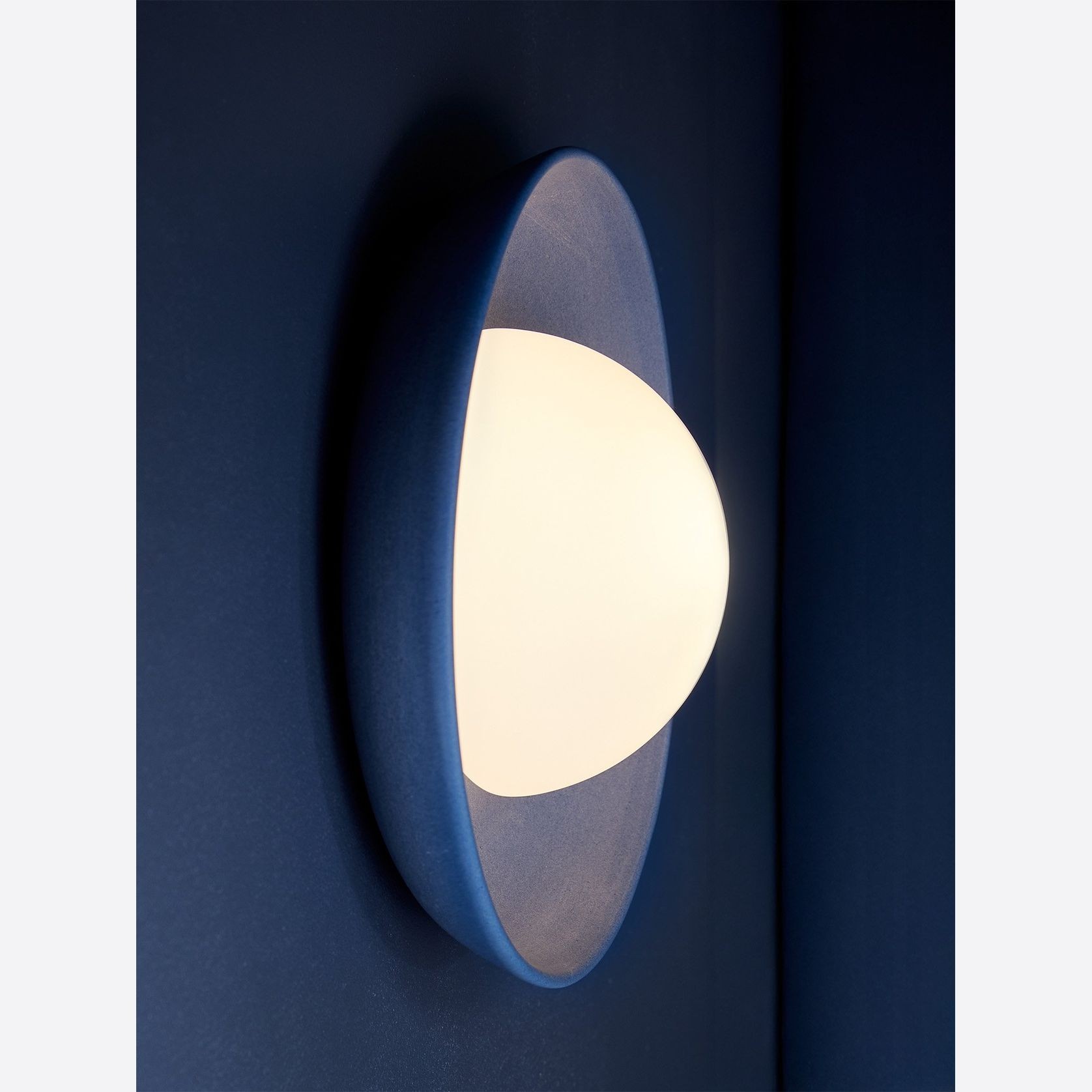 Mani Wide - Sconce gallery detail image