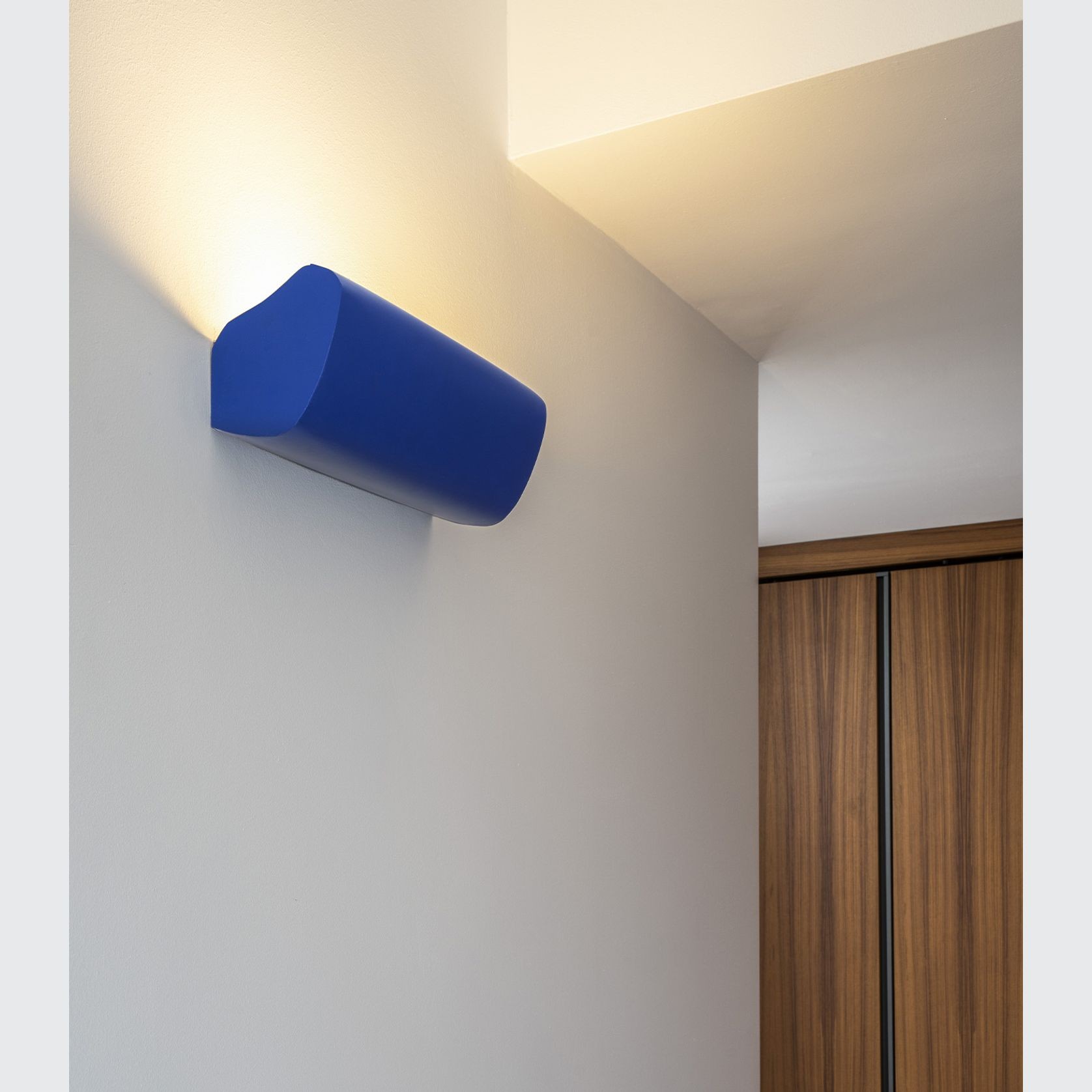 Applique Radieuse Wall Light gallery detail image