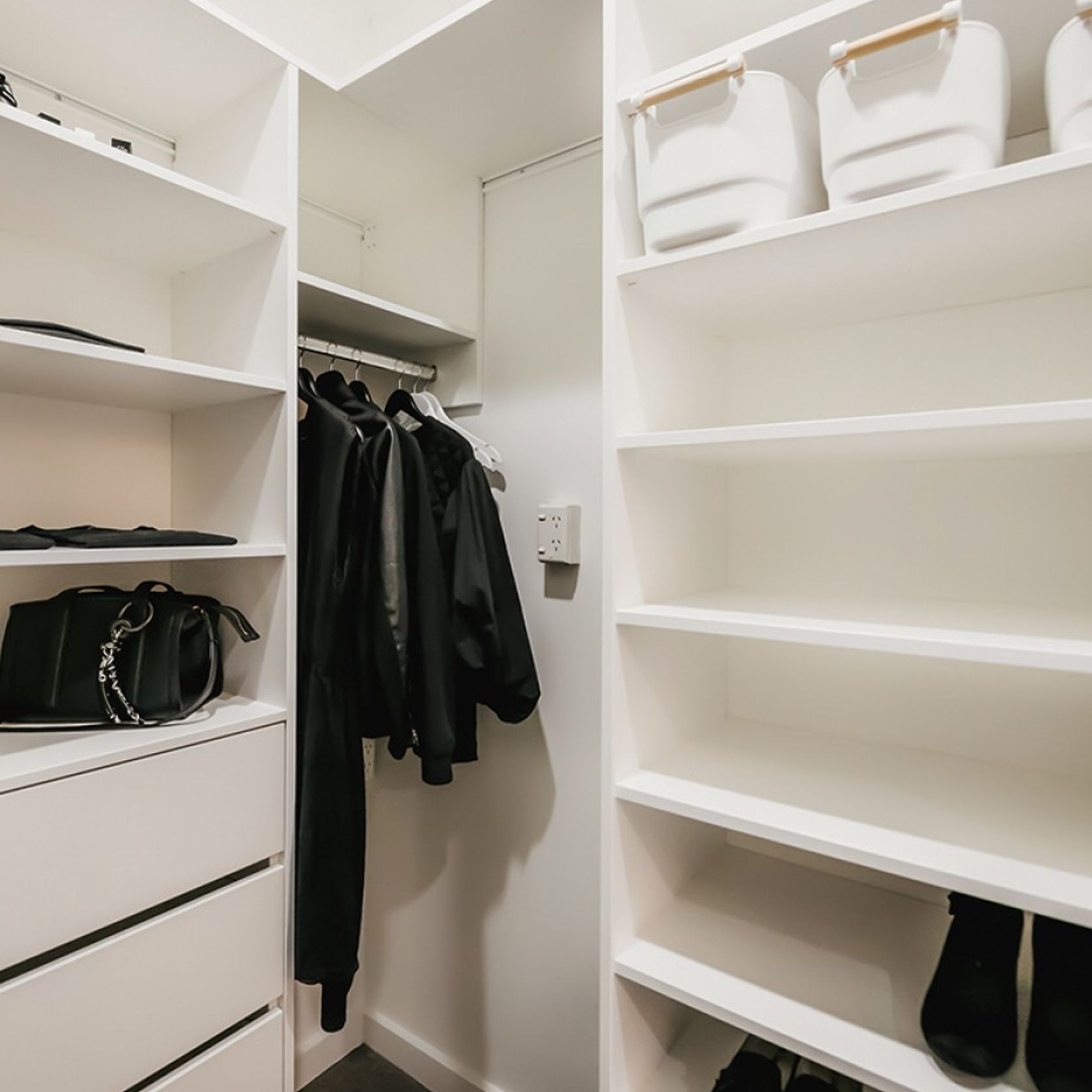 EVERYDAY range - Walk-in Wardrobe gallery detail image
