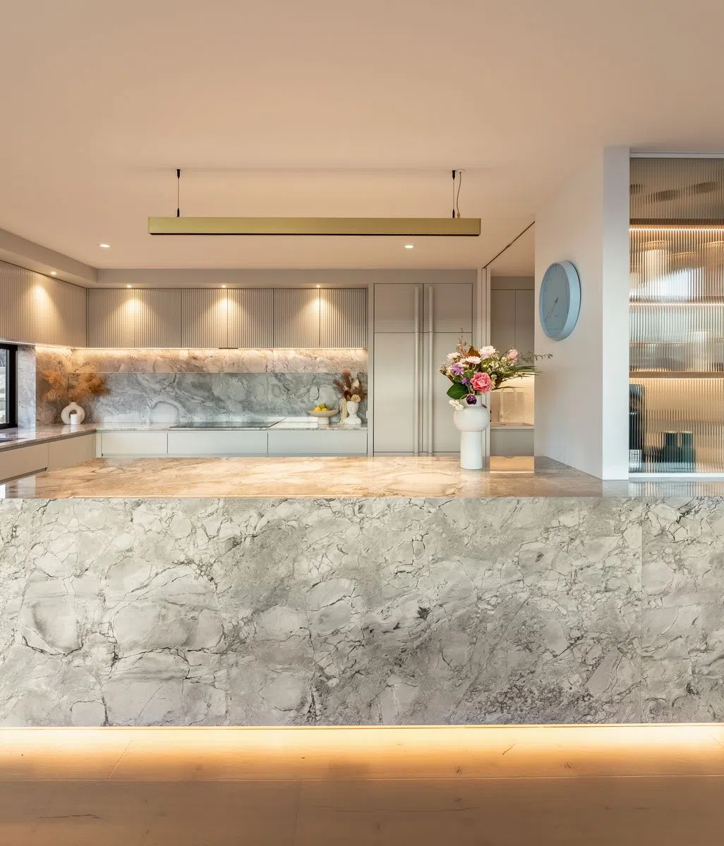 An elevating renovation embraces the scenic beauty of Wanaka