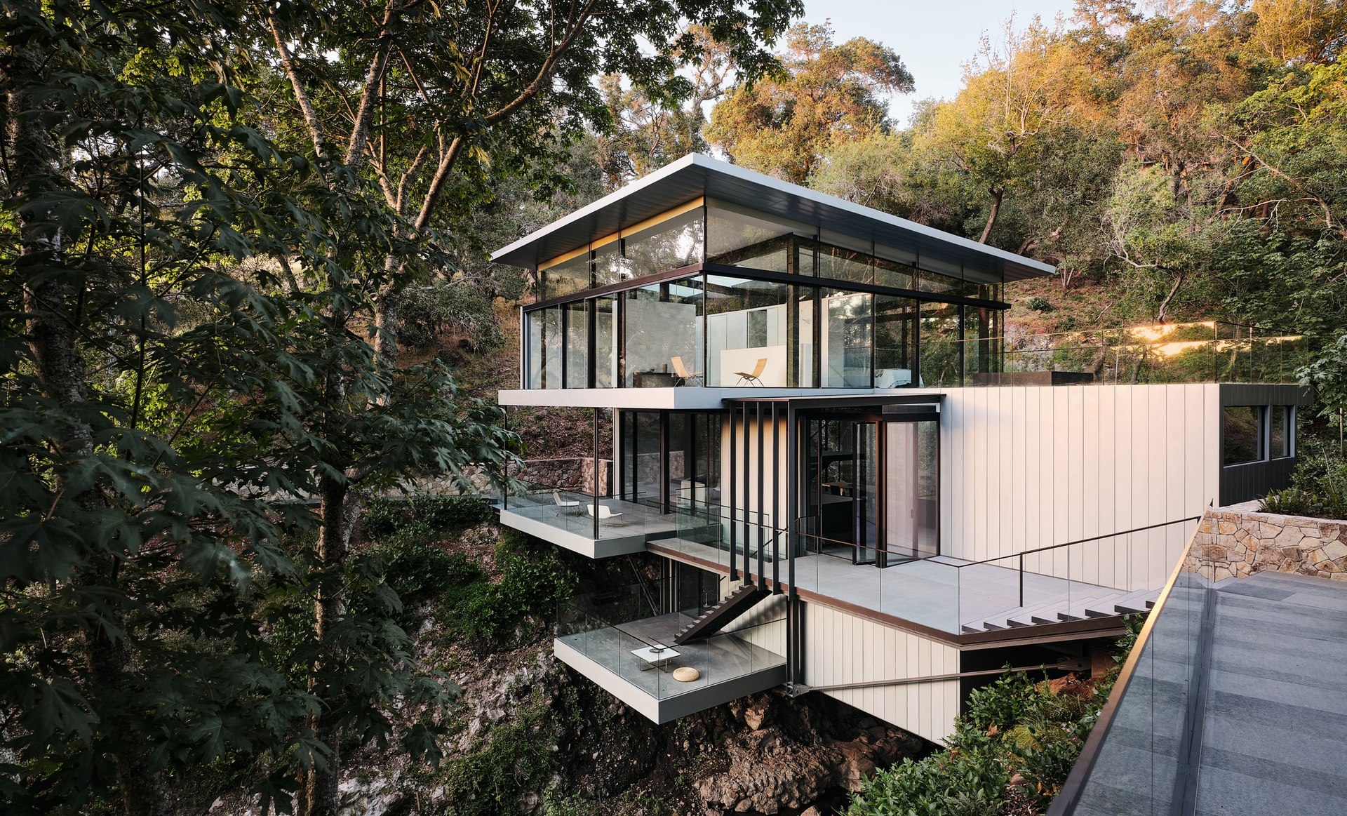 Suspension House